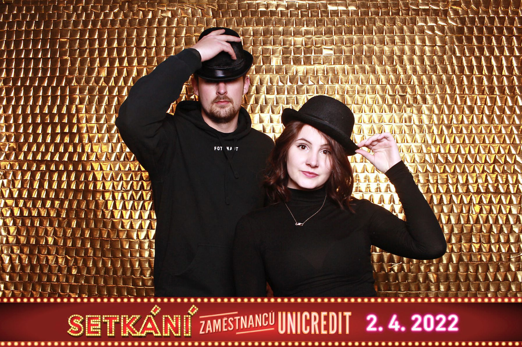 fotokoutek-firemni-vecirek-galavecer-praha-setkani-zamestnancu-unicredit-2-4-2022-763359